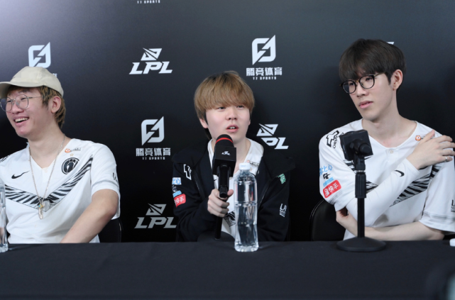 争取65岁再战奥运！乒乓传奇倪夏莲：“不是一个人在战斗”.