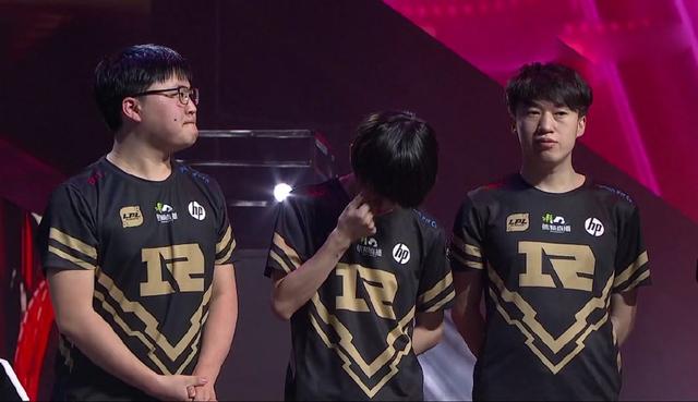 火箭首发出炉！杜兰特降薪2600万买断领袖质疑，已具挑战雷霆实力