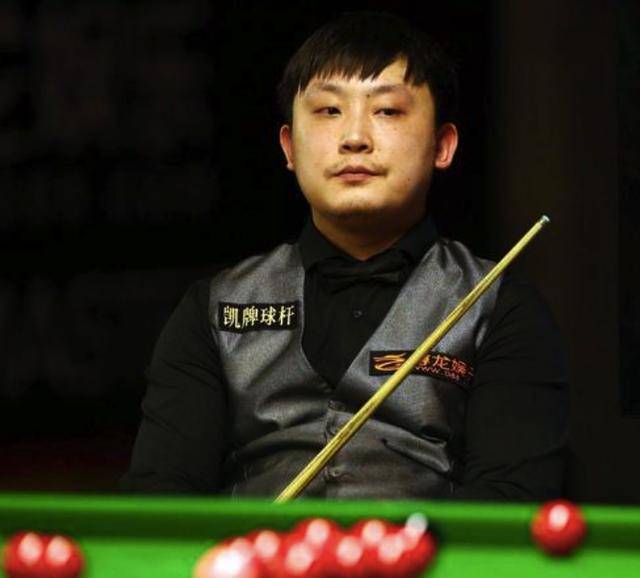 倒计时2小时！中沙之战在即，国足球员已抵达沙特国王大学体育场.