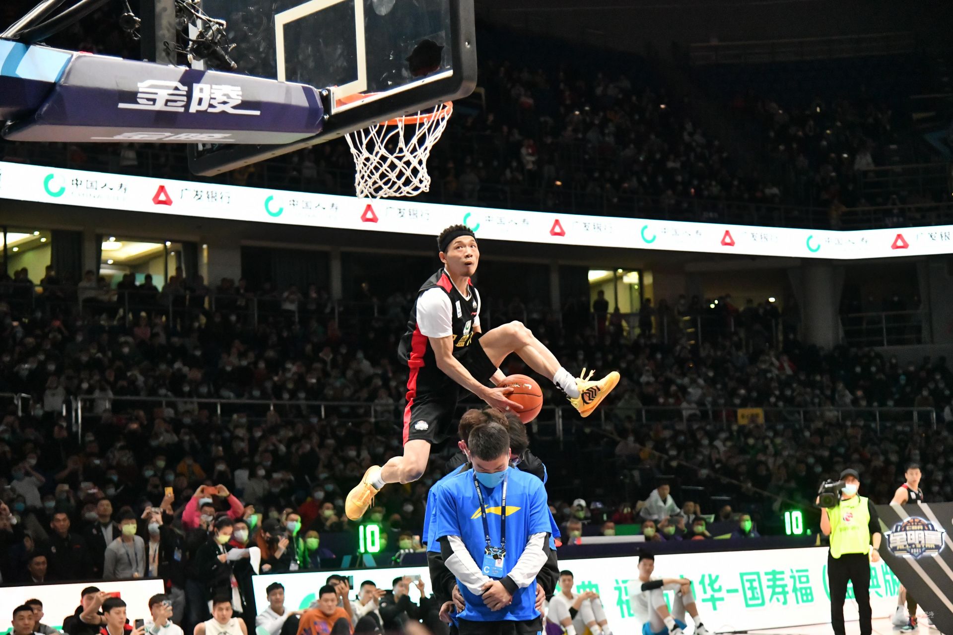 动攻防转换 动攻防转换